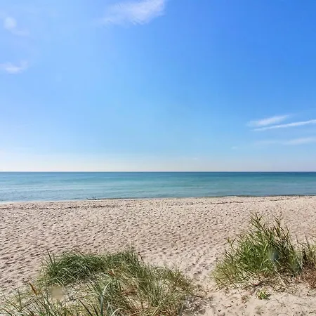 Vakantiehuis Auvo - 200m From The Sea By Interhome